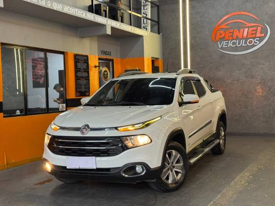 FIAT TORO 1.8 16V EVO FLEX FREEDOM AT6 FIAT TORO 1.8 16V EVO FLEX FREEDOM AT6